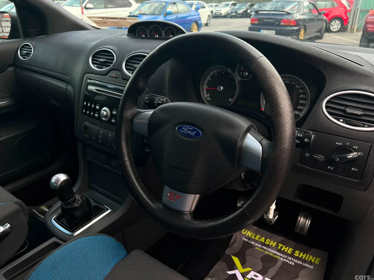 Ford Focus Hatchback, Petrol, 2006, Blue