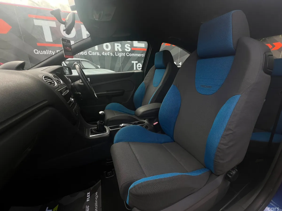 Ford Focus Hatchback, Petrol, 2006, Blue