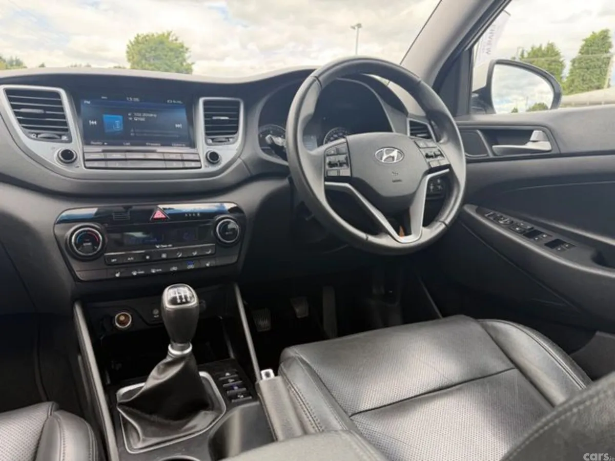 Hyundai Tucson MPV, Diesel, 2017, White