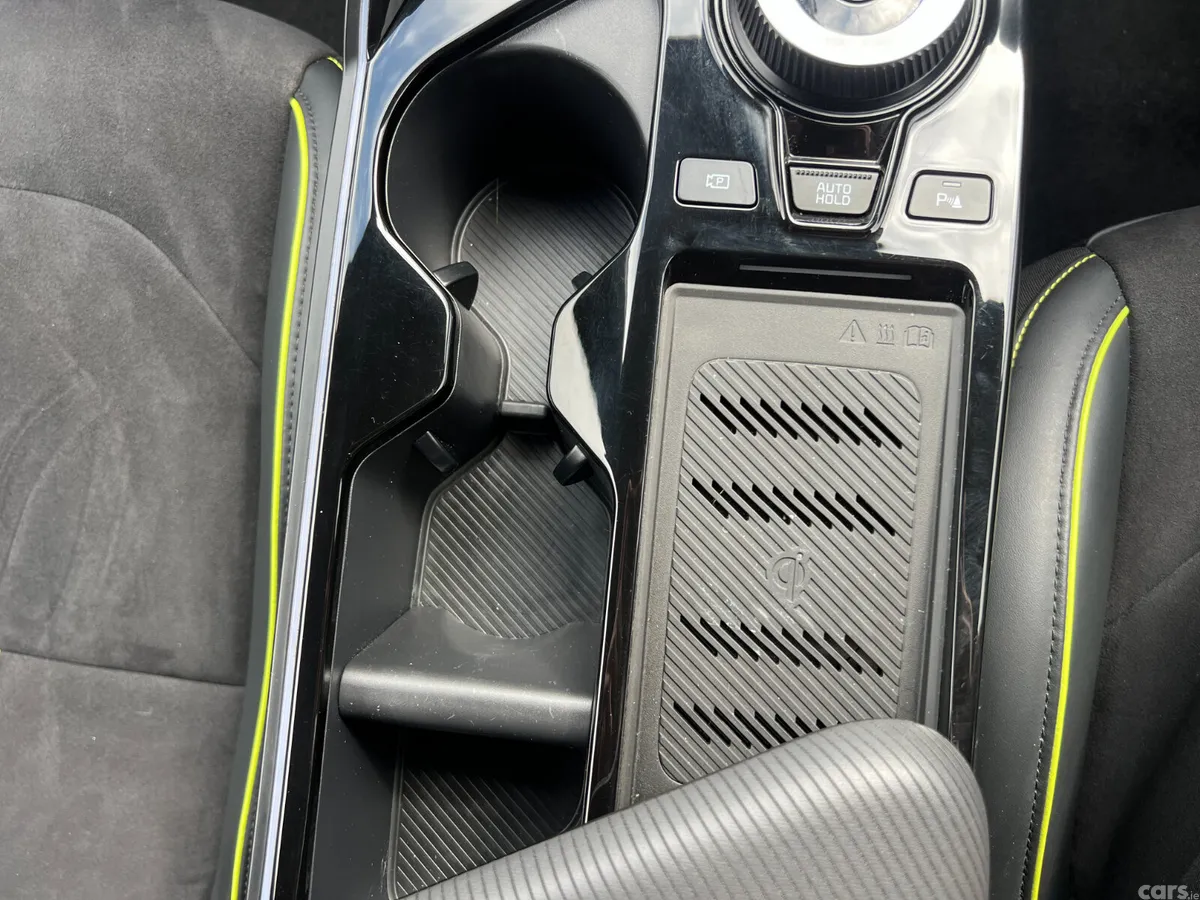 Kia EV6 Hatchback, Electric, 2023, Black