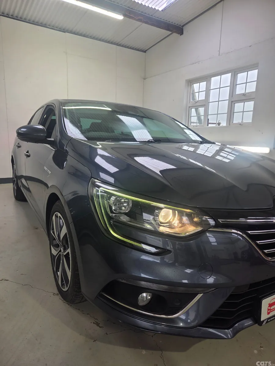 Renault Megane Saloon, Diesel, 2017, Grey