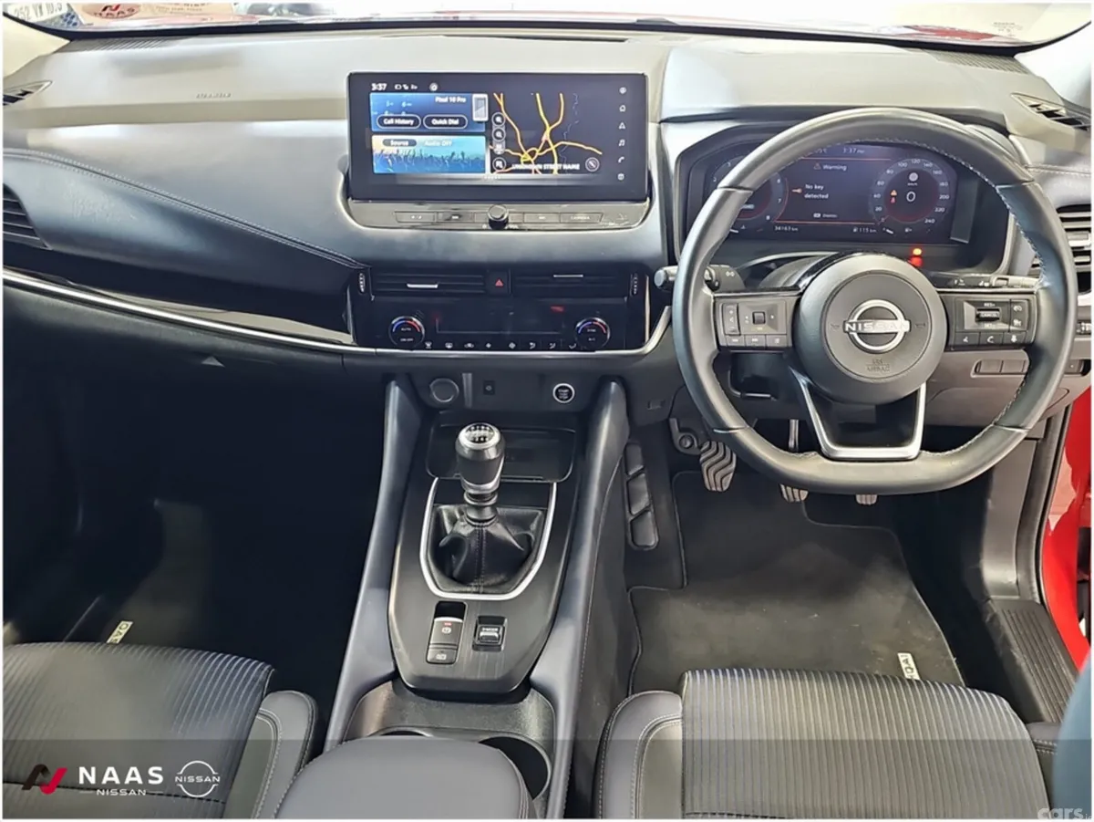 Nissan Qashqai MPV, Petrol, 2024, Red