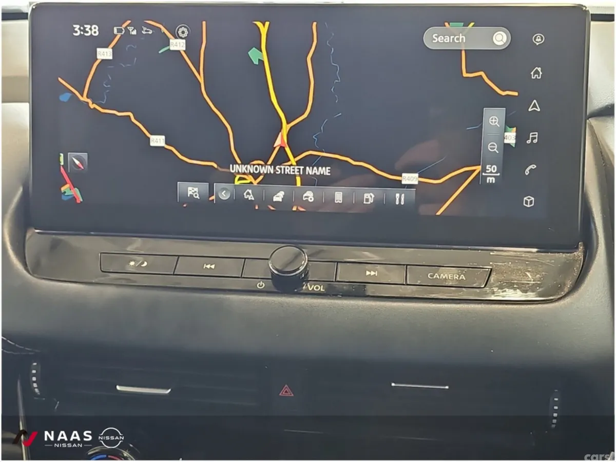 Nissan Qashqai MPV, Petrol, 2024, Red