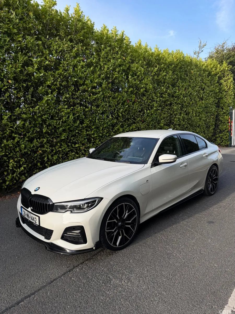 BMW 3-Series Saloon, Petrol Plug-in Hybrid, 2021, White