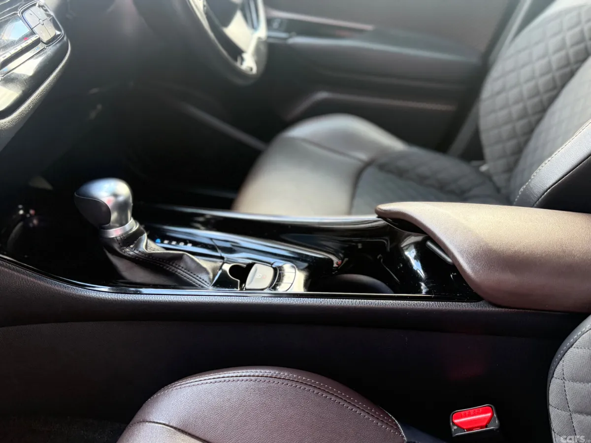 Toyota C-HR SUV, Petrol Hybrid, 2019, Black