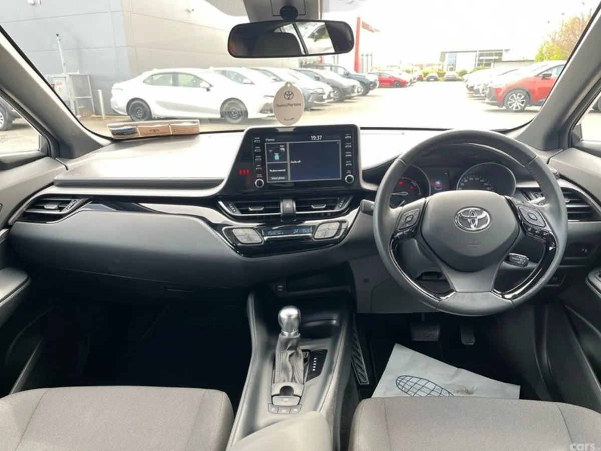 Toyota C-HR SUV, Petrol Hybrid, 2023, Grey