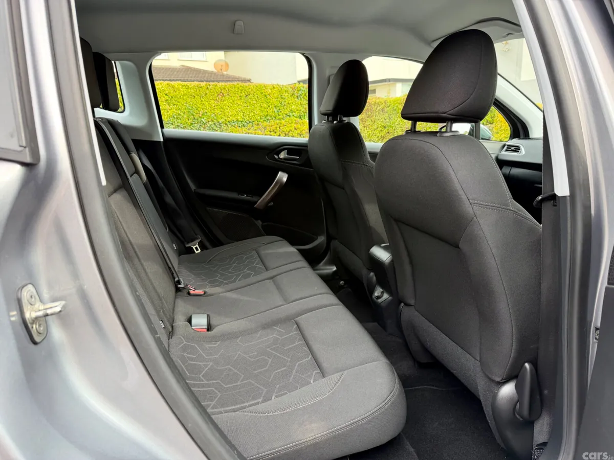 Peugeot 2008 SUV, Petrol, 2016, Grey