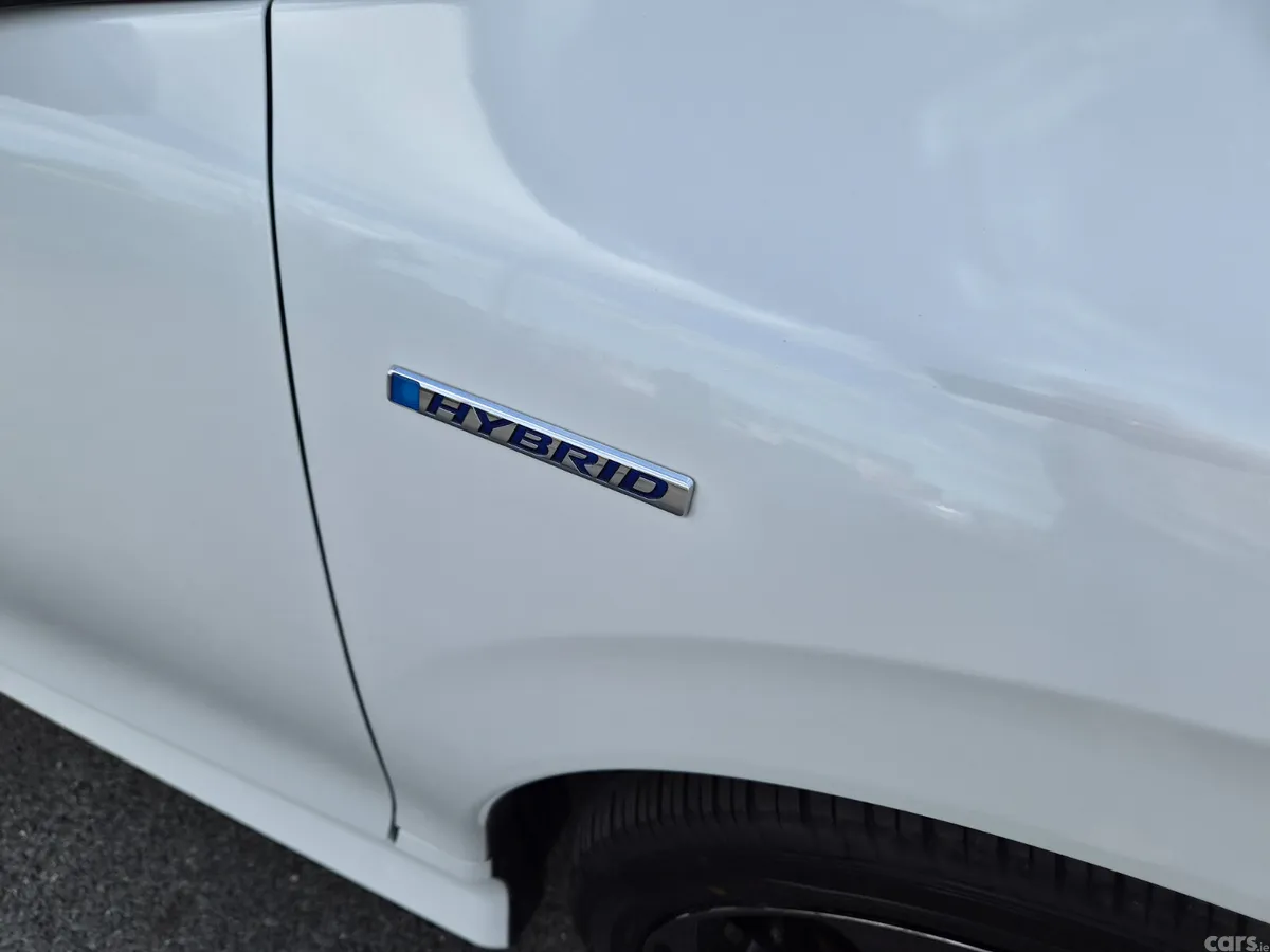 Honda Jade Hatchback, Petrol Hybrid, 2018, White