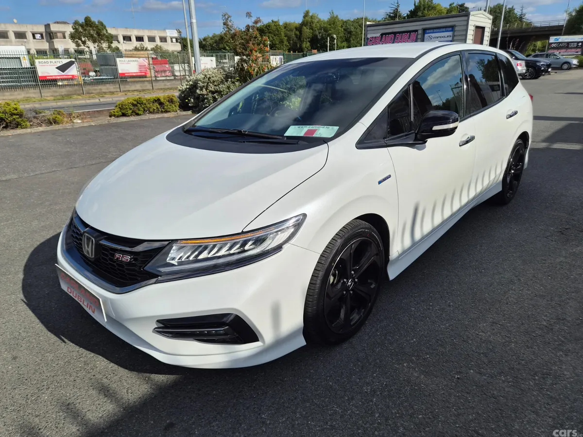Honda Jade Hatchback, Petrol Hybrid, 2018, White