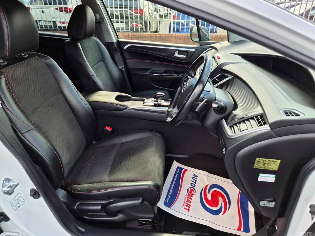 Honda Jade Hatchback, Petrol Hybrid, 2018, White