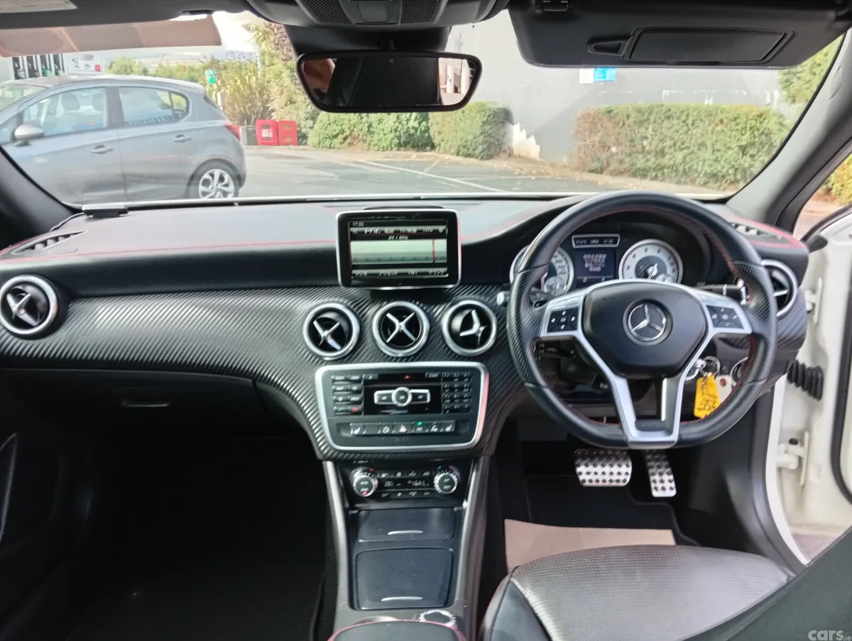 Mercedes-Benz A-Class Hatchback, Petrol, 2013, White