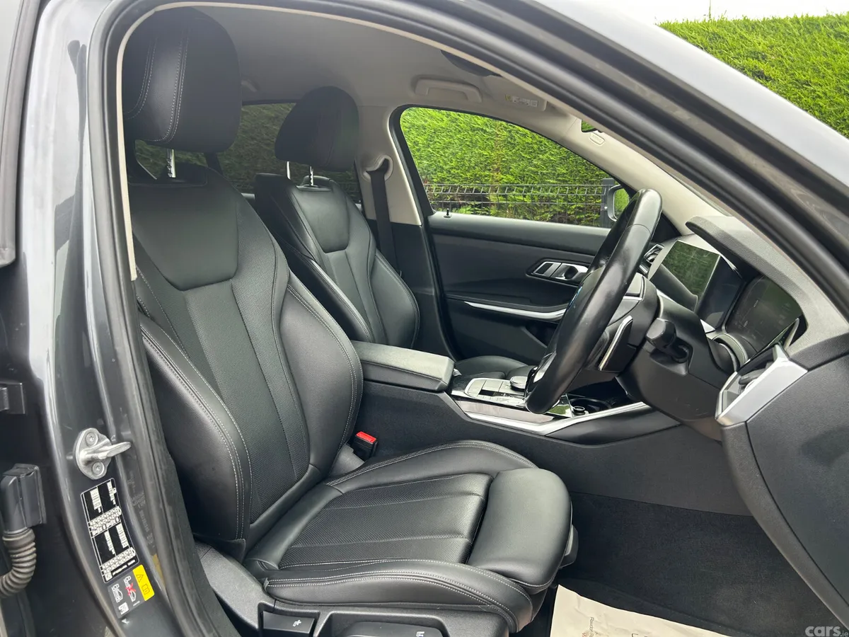 BMW 3-Series Saloon, Petrol Hybrid, 2022, Grey