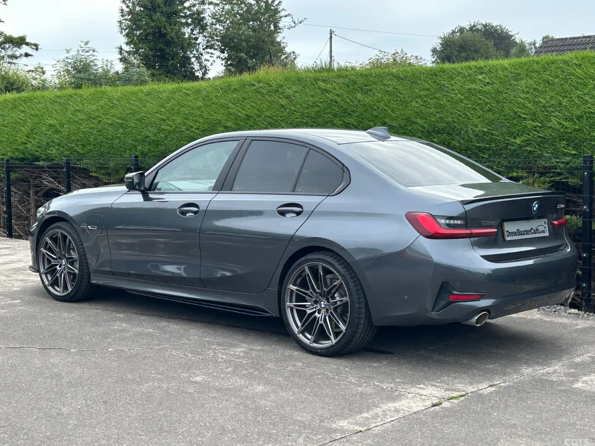 BMW 3-Series Saloon, Petrol Hybrid, 2022, Grey