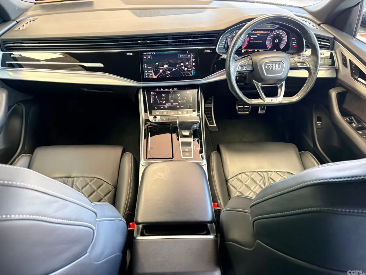 Audi Q8 Hatchback, Diesel, 2019, Orange