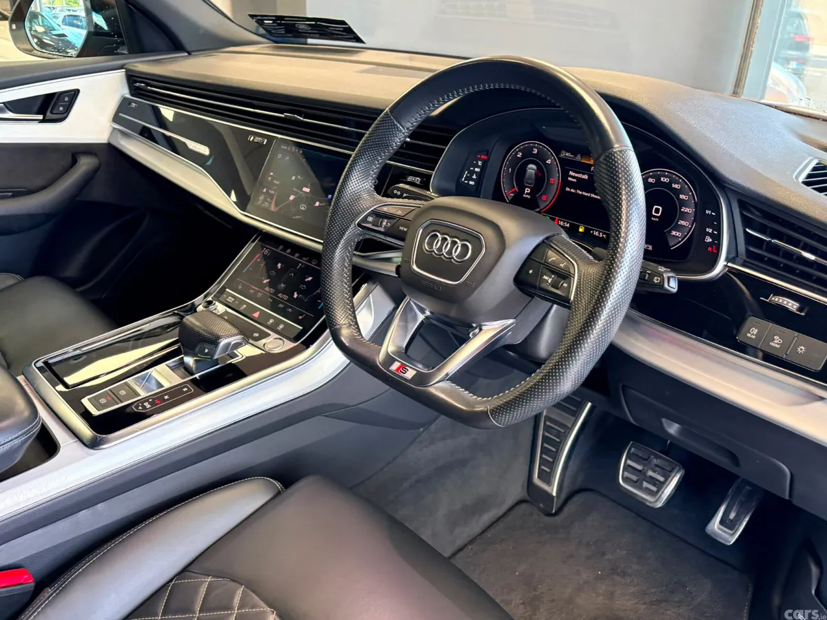Audi Q8 Hatchback, Diesel, 2019, Orange