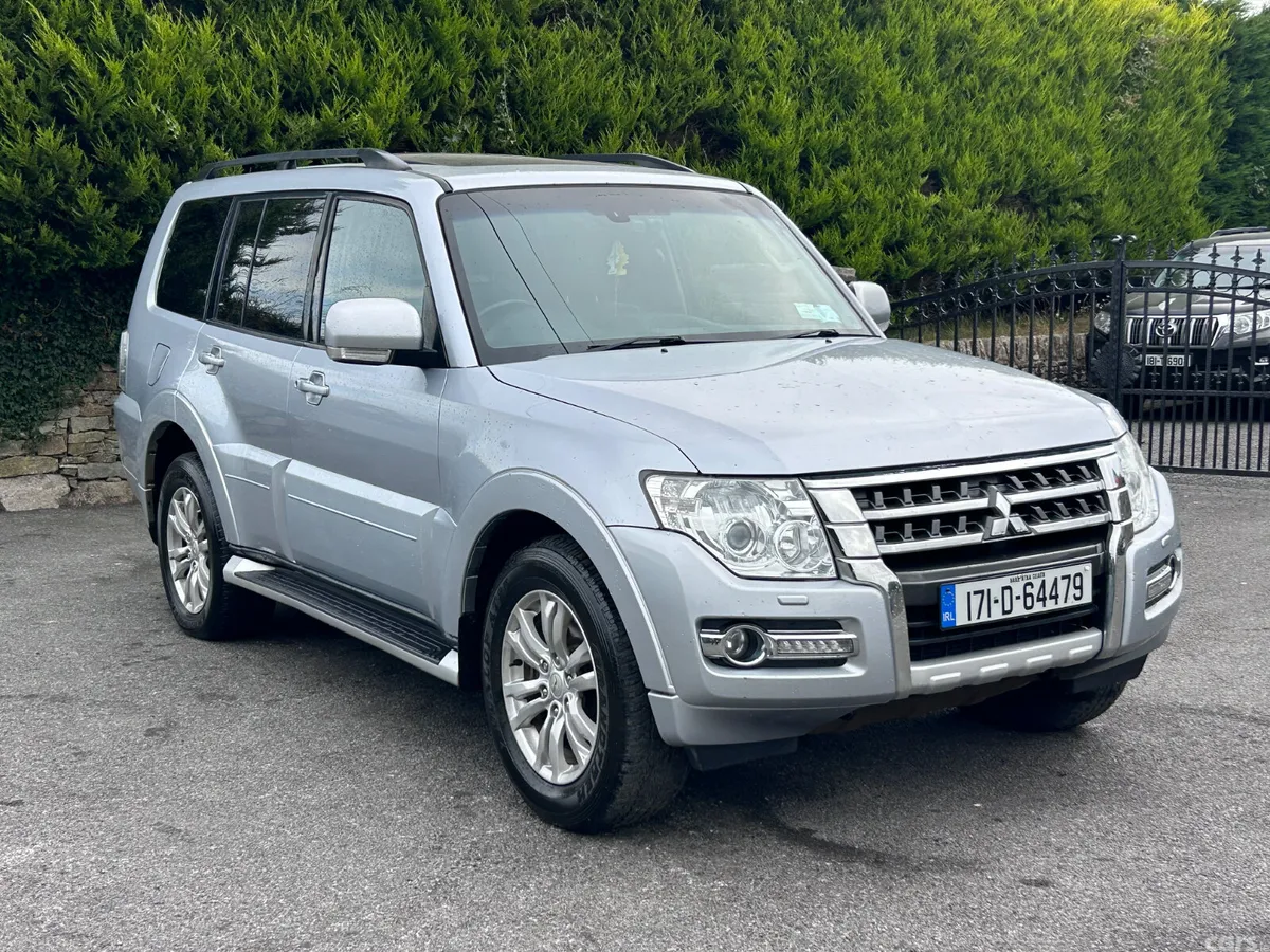 Mitsubishi Pajero SUV, Diesel, 2017, Silver