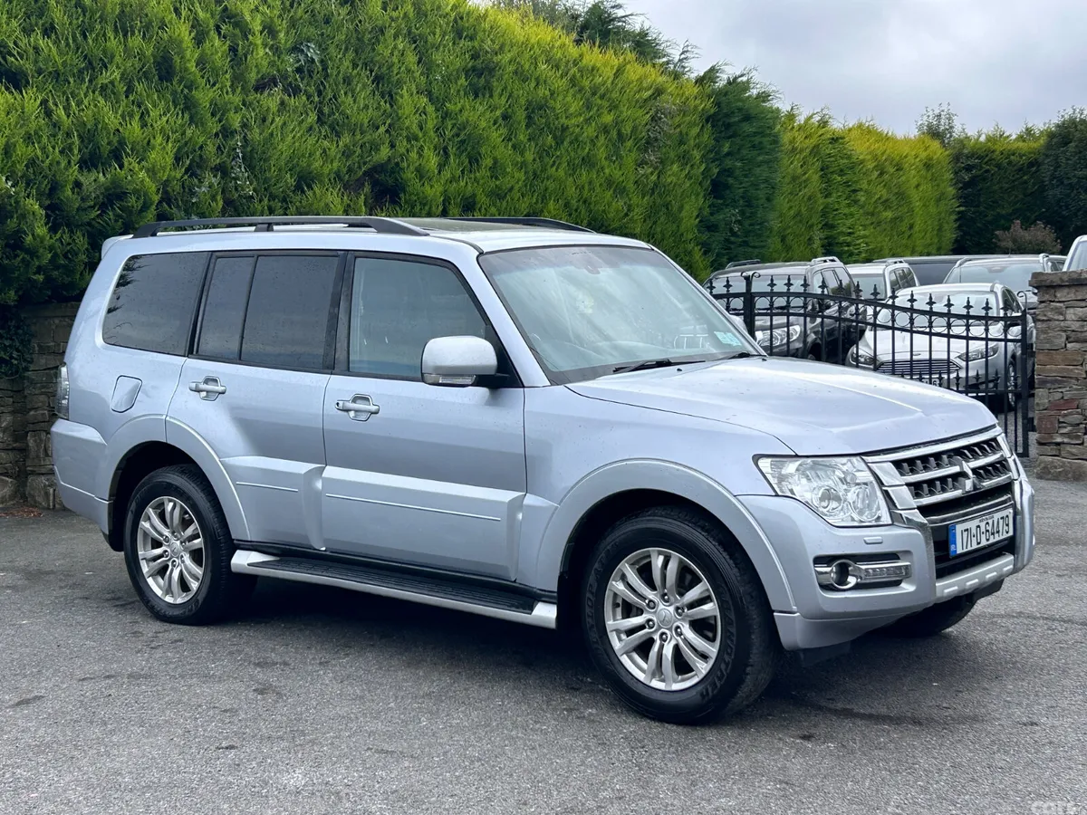 Mitsubishi Pajero SUV, Diesel, 2017, Silver