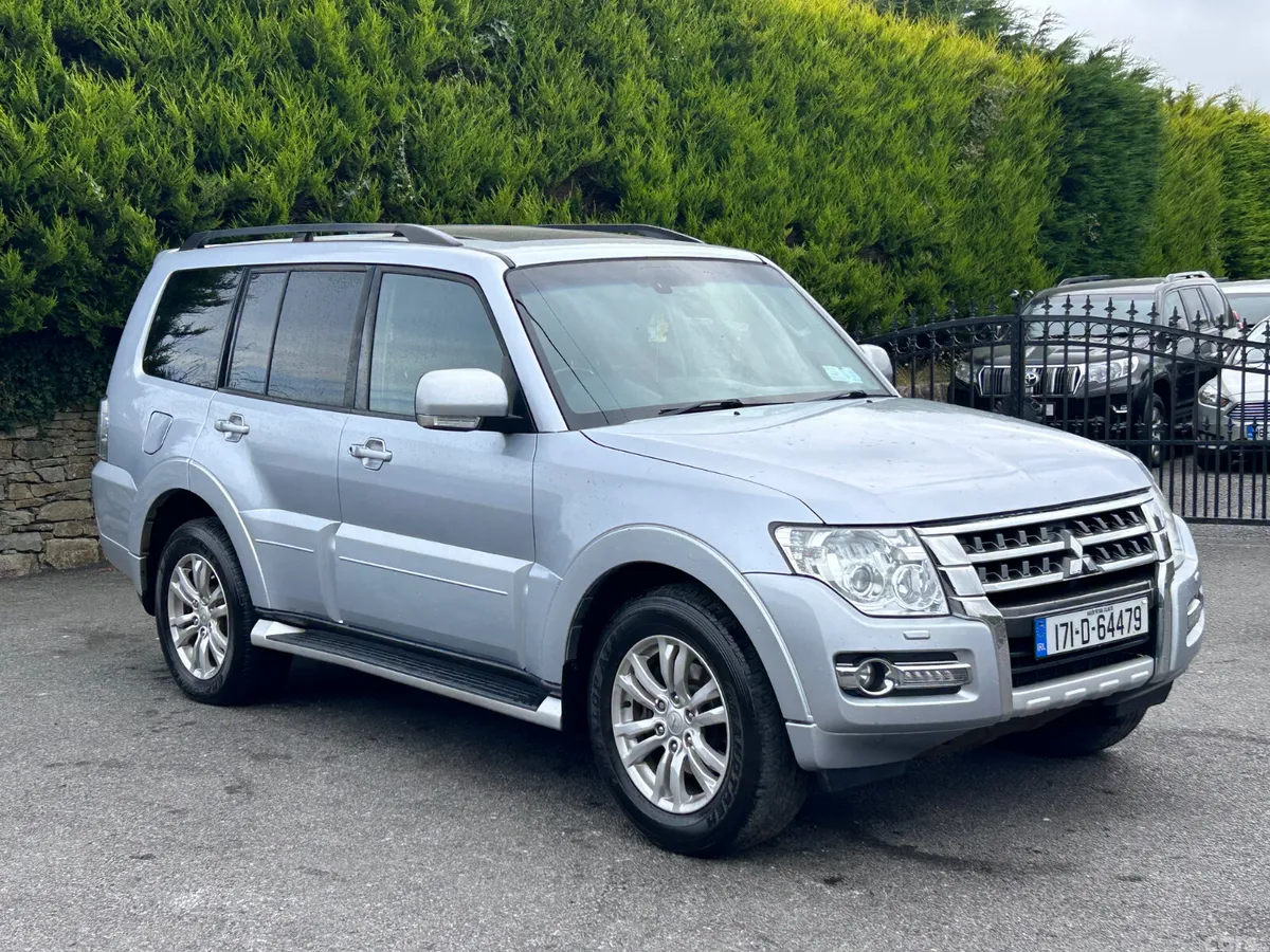 Mitsubishi Pajero SUV, Diesel, 2017, Silver