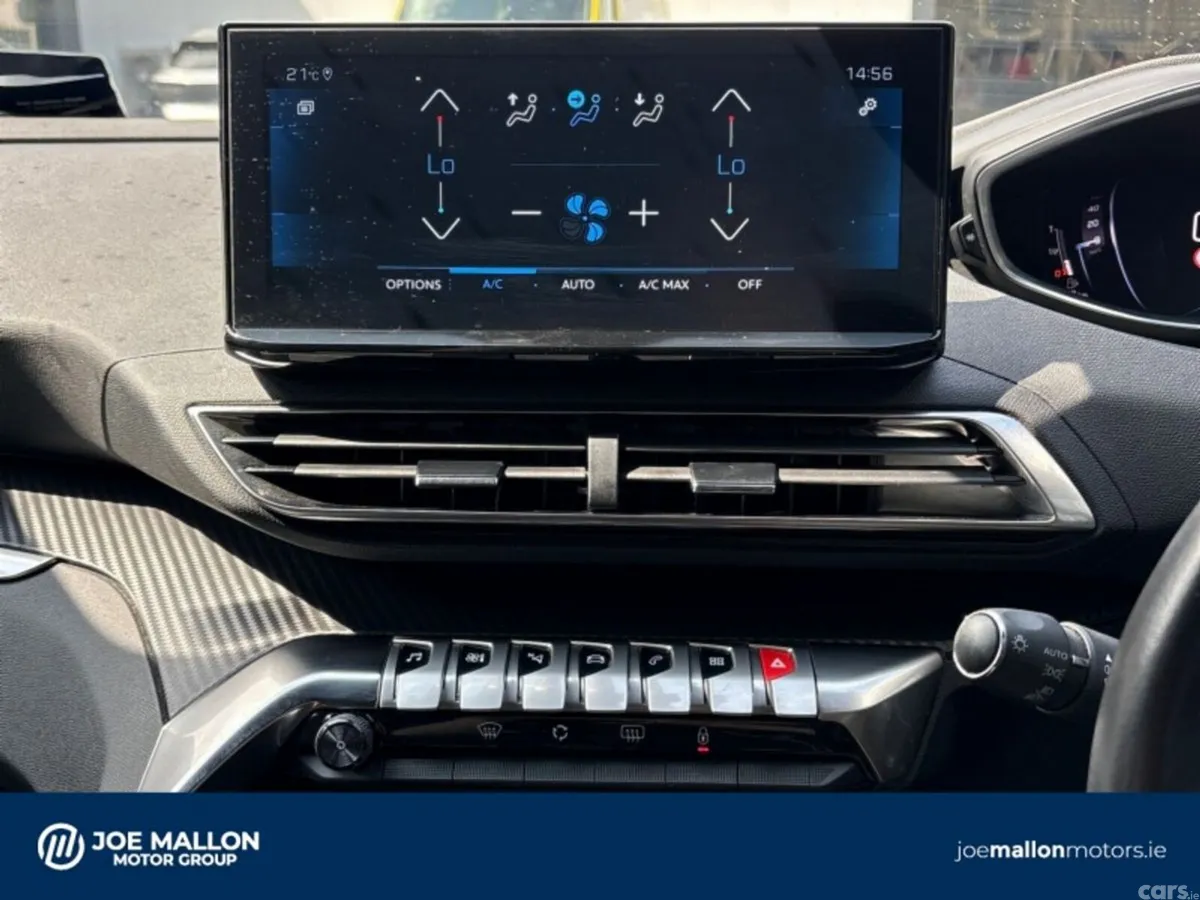 Peugeot 5008 MPV, Petrol Hybrid, 2024, White