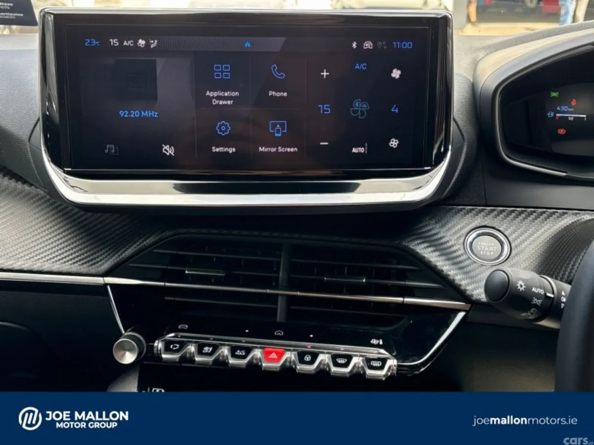 Peugeot 2008 MPV, Petrol, 2026, Red