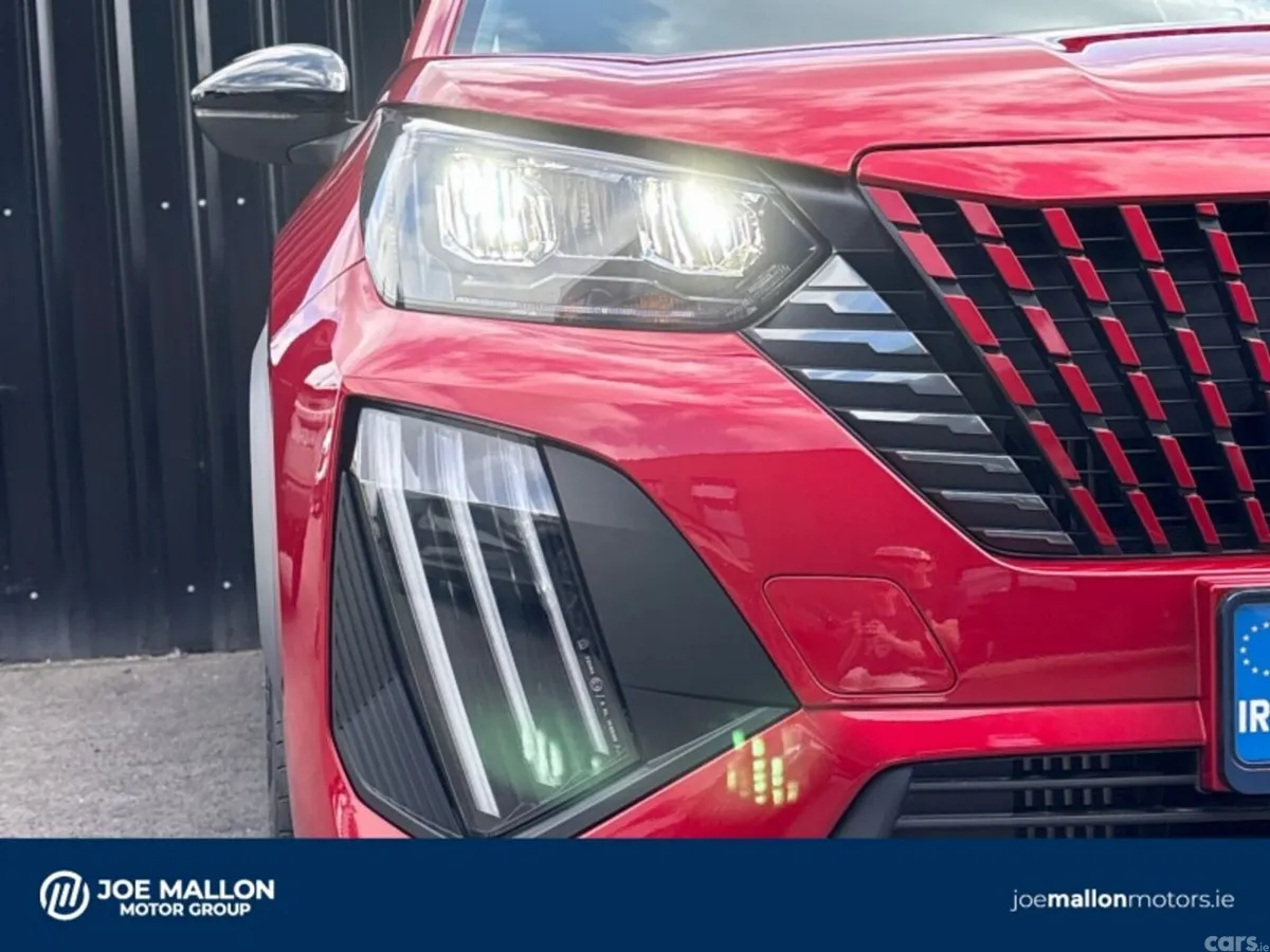 Peugeot 2008 MPV, Petrol, 2026, Red