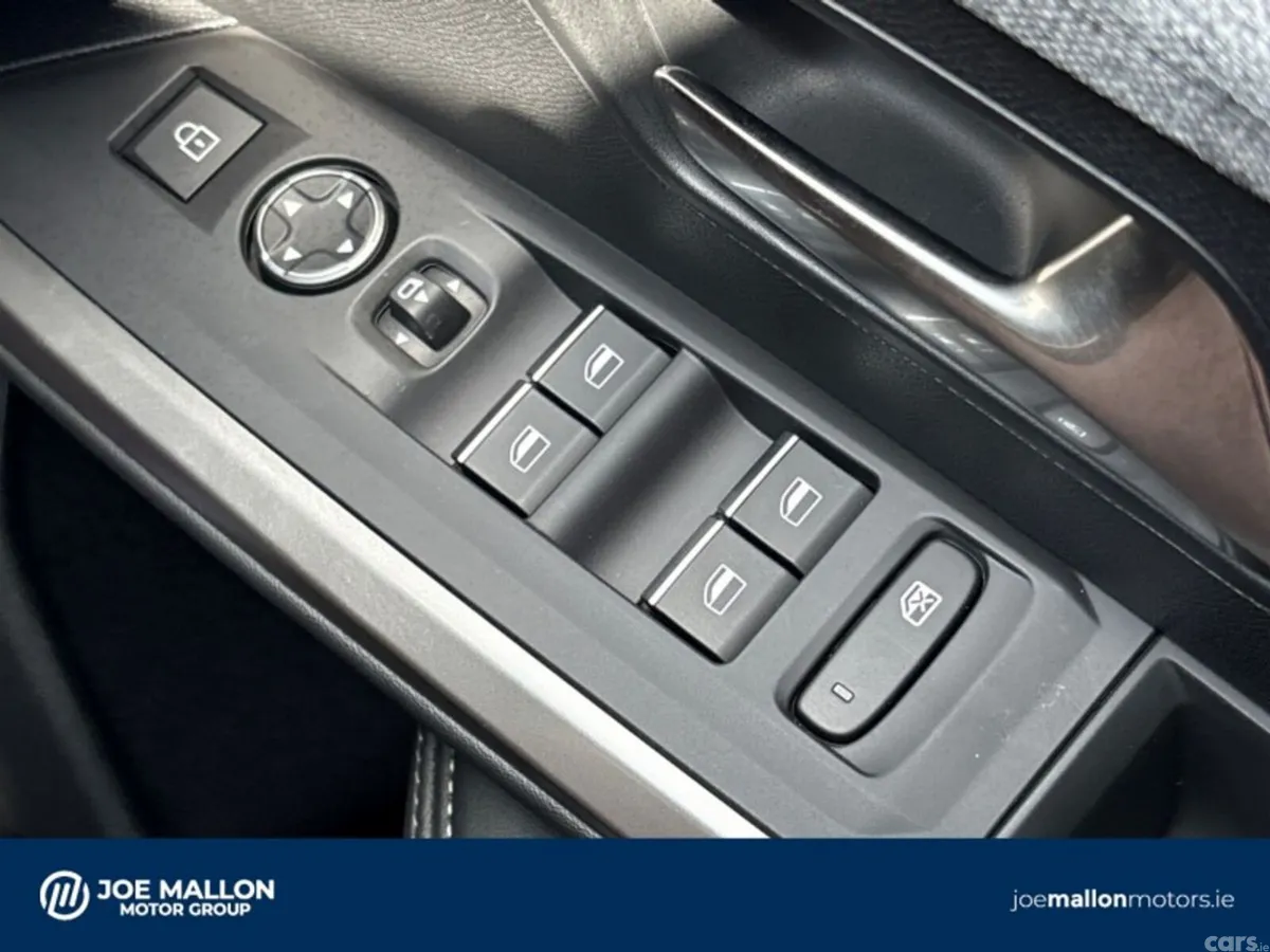 Peugeot 3008 MPV, Petrol Hybrid, 2026, Grey