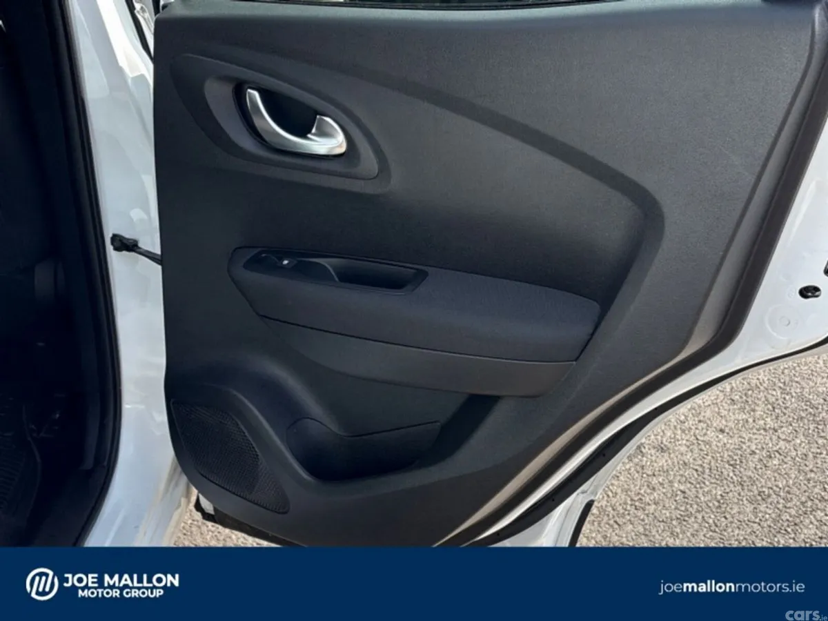 Renault Kadjar SUV, Petrol, 2022, White
