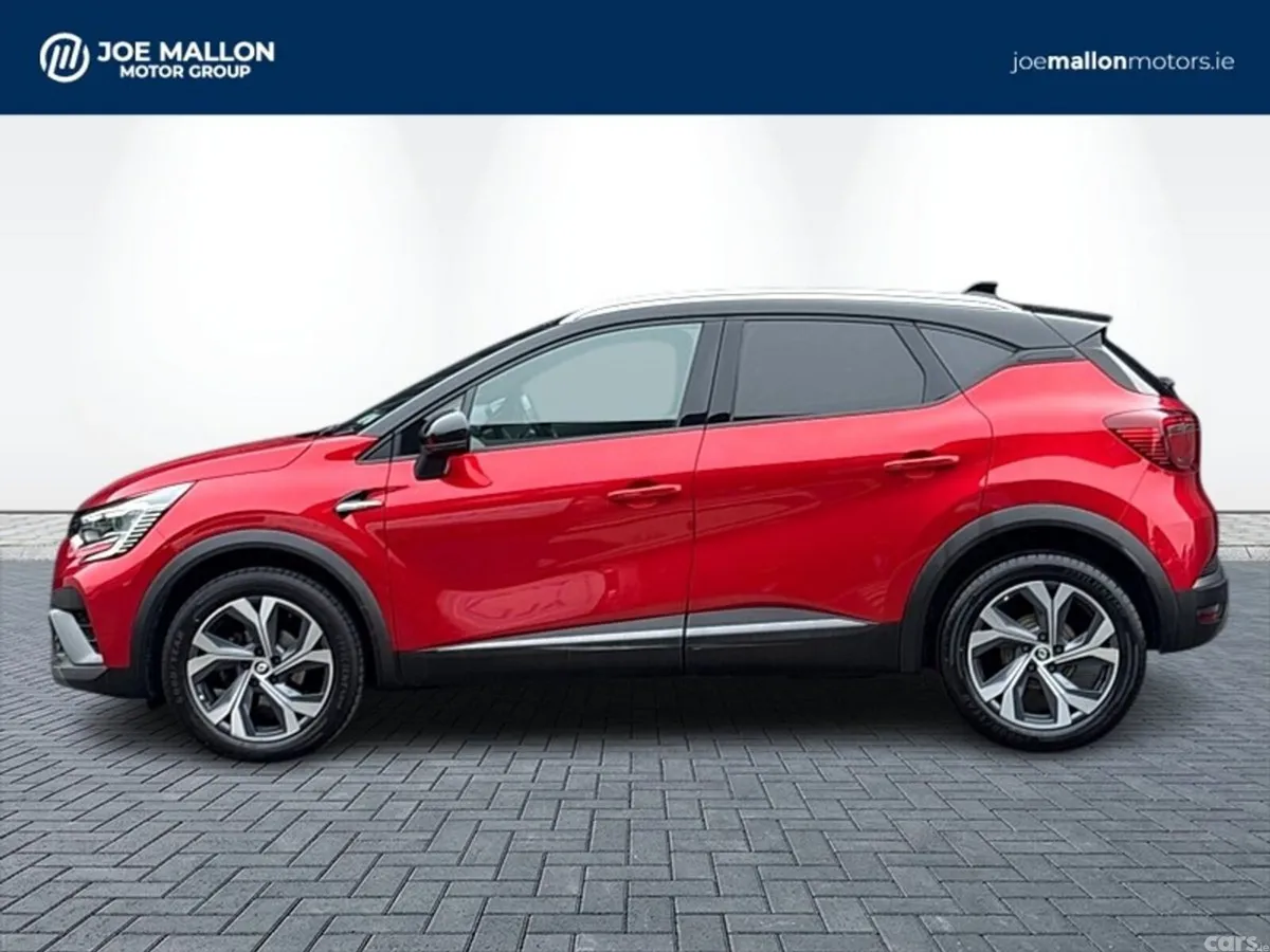 Renault Captur Hatchback, Petrol, 2023, Red