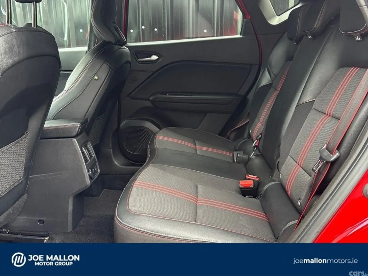 Renault Captur Hatchback, Petrol, 2023, Red