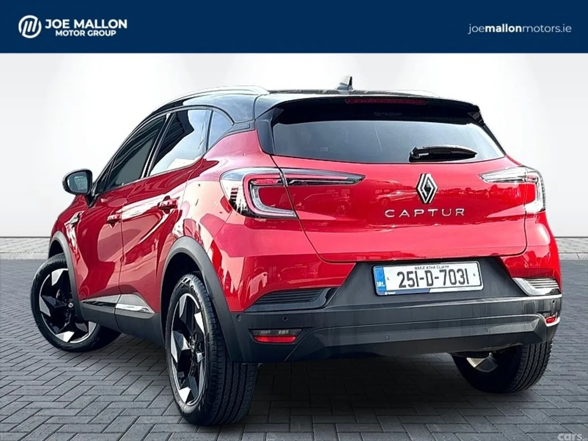 Renault Captur Hatchback, Petrol, 2025, Red