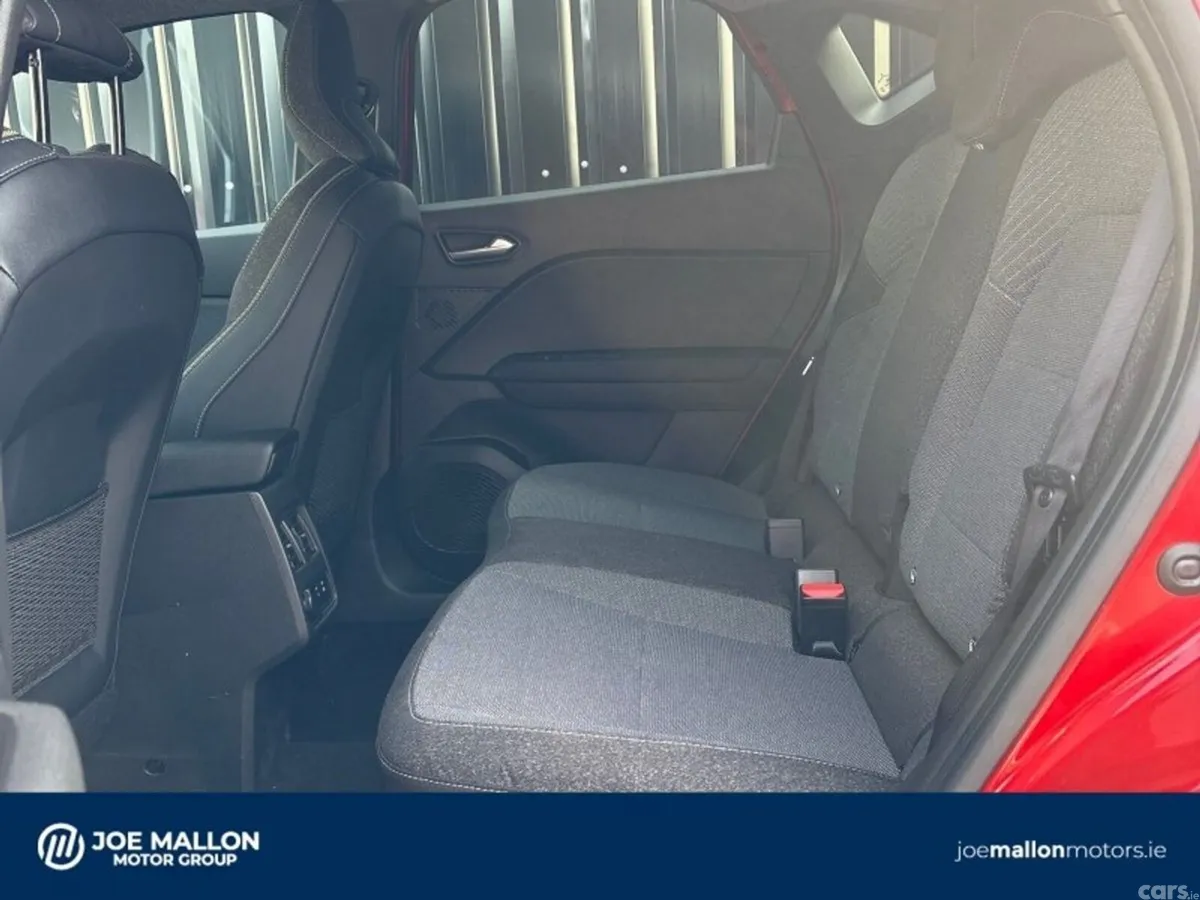 Renault Captur Hatchback, Petrol, 2025, Red