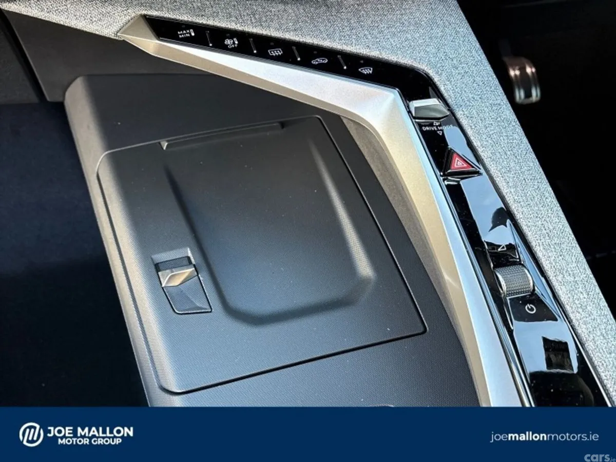 Peugeot 3008 SUV, Petrol Hybrid, 2027, Grey