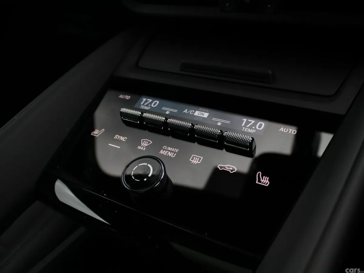 Porsche Macan SUV, Electric, 2026, Blue