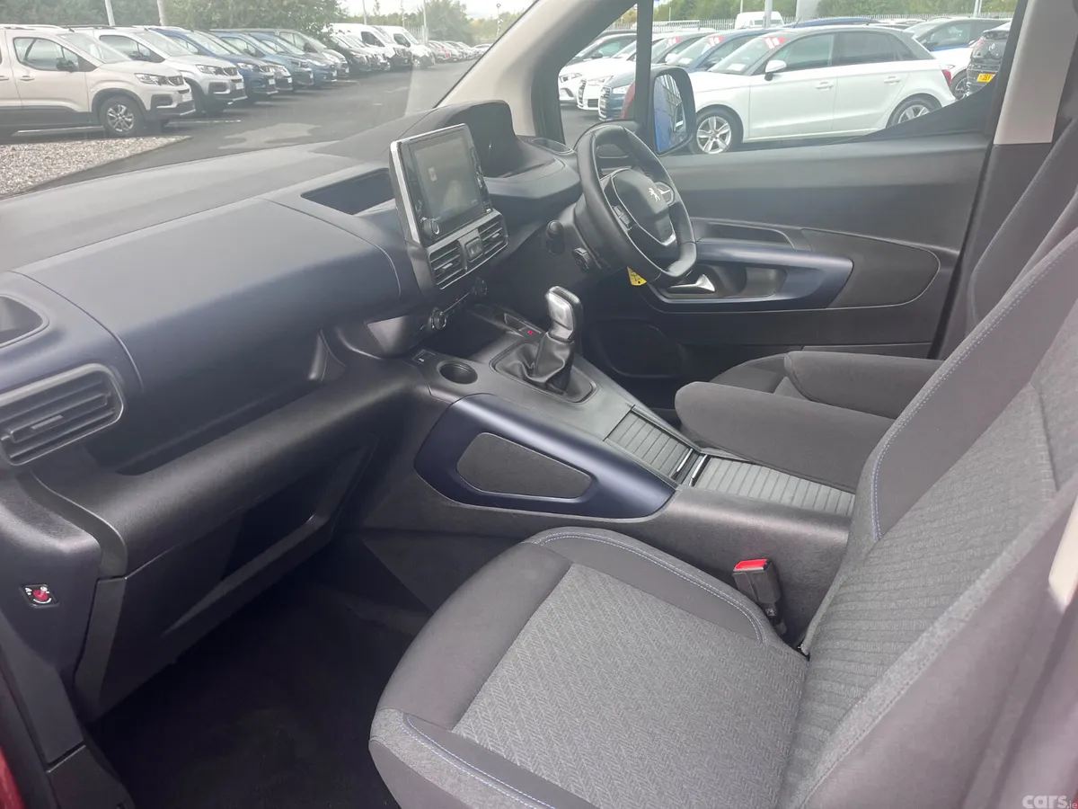 Peugeot Rifter MPV, Diesel, 2019, Brown