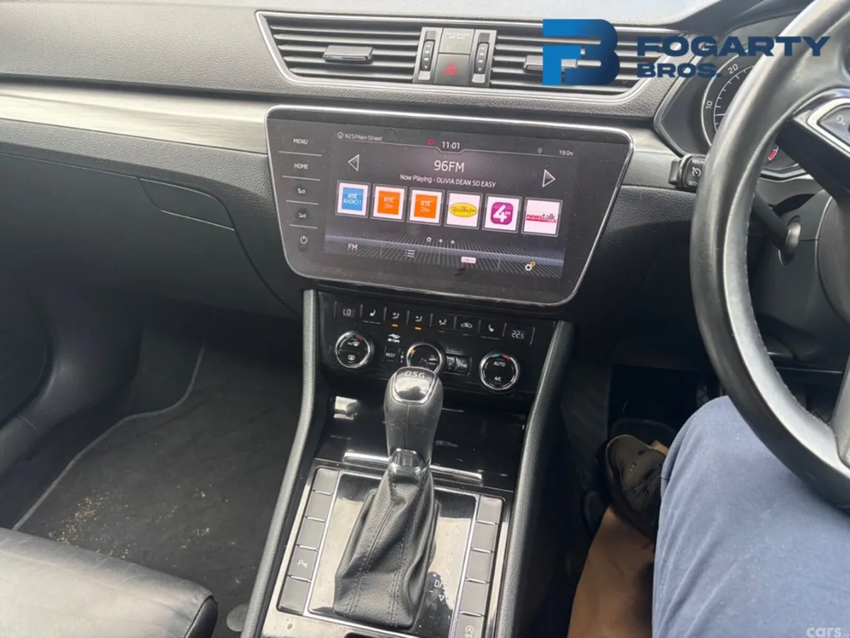 Skoda Superb Saloon, Diesel, 2018, Grey