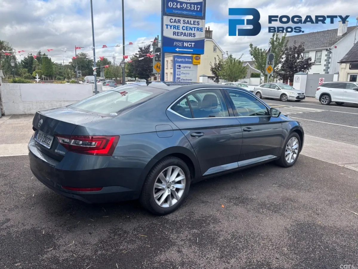 Skoda Superb Saloon, Diesel, 2018, Grey