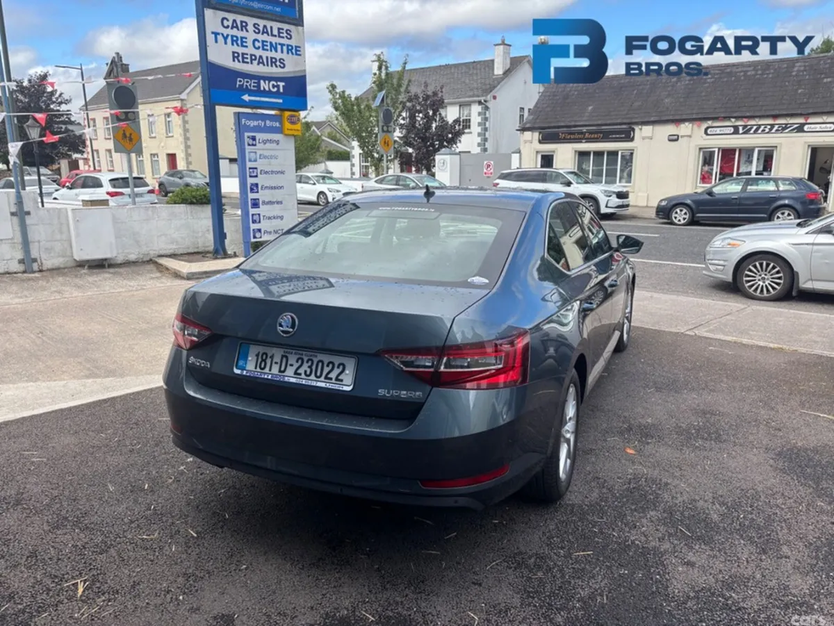Skoda Superb Saloon, Diesel, 2018, Grey