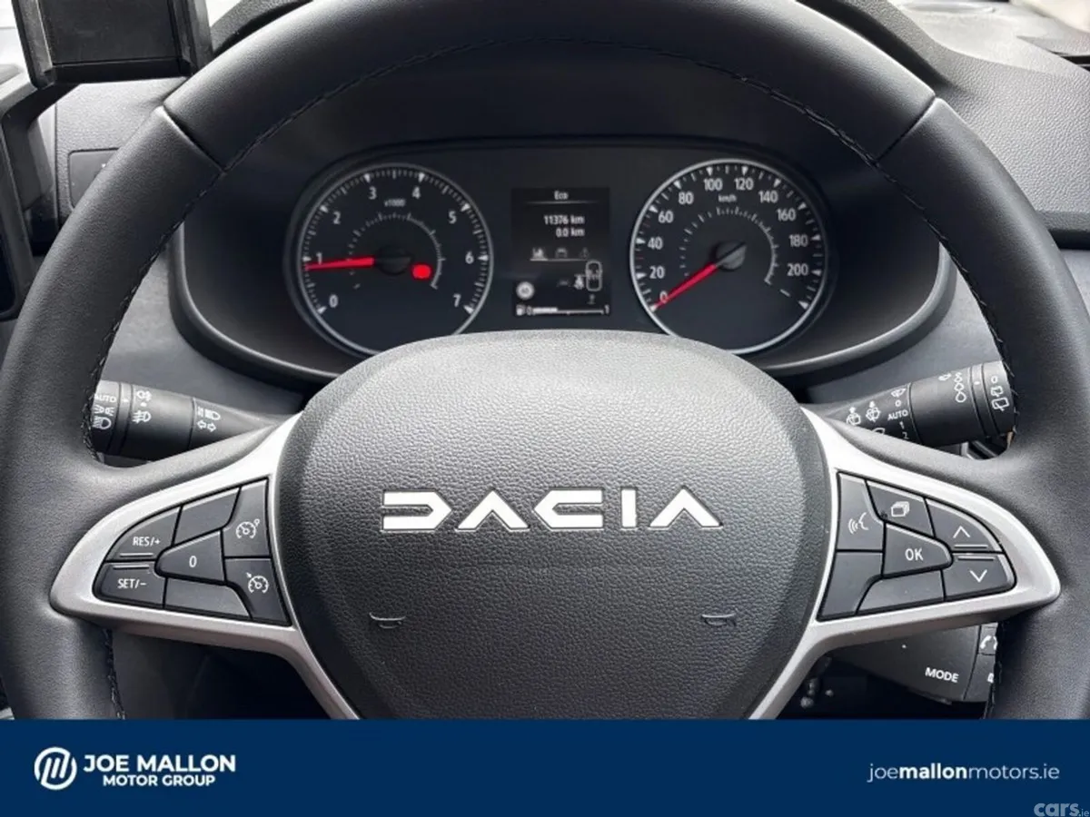 Dacia Jogger MPV, Petrol, 2025, Green