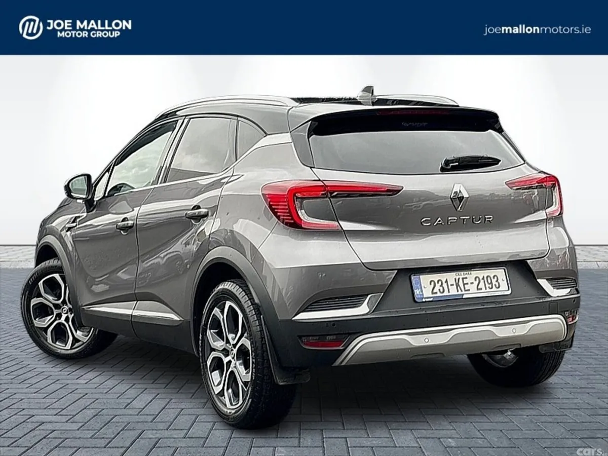Renault Captur Hatchback, Petrol, 2023, Grey