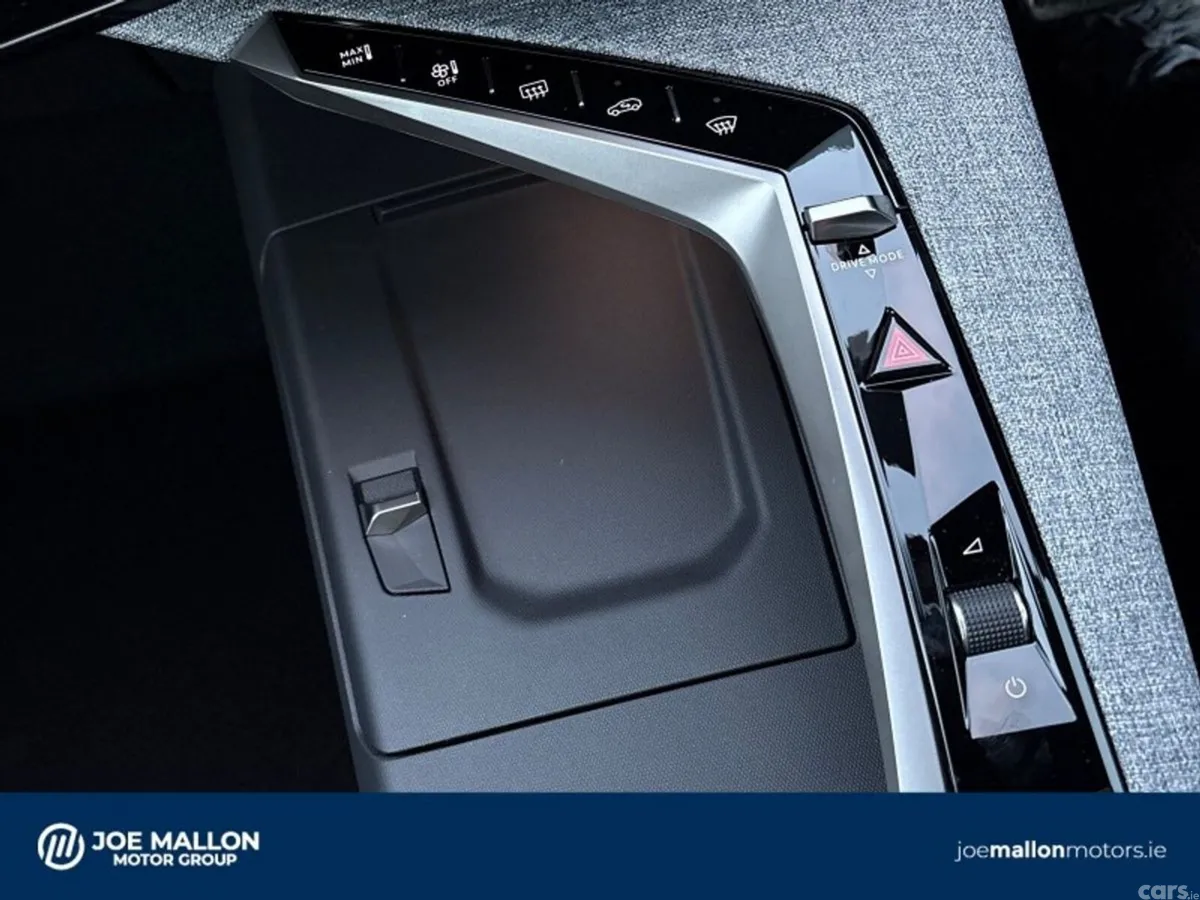 Peugeot 3008 SUV, Electric, 2027, Blue