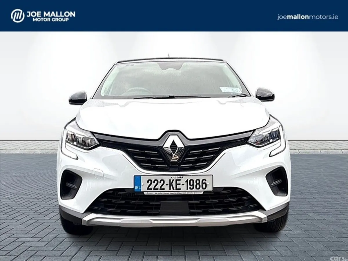 Renault Captur Hatchback, Petrol, 2022, White
