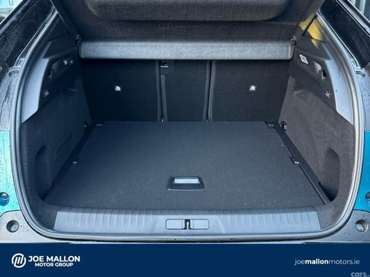 Peugeot 3008 SUV, Petrol Hybrid, 2027, Blue