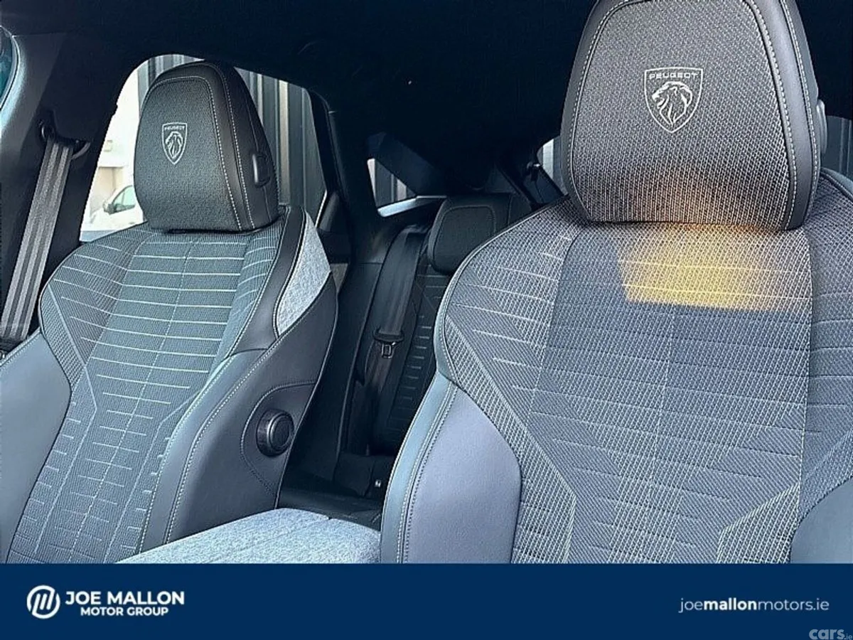 Peugeot 3008 SUV, Petrol Hybrid, 2027, Blue