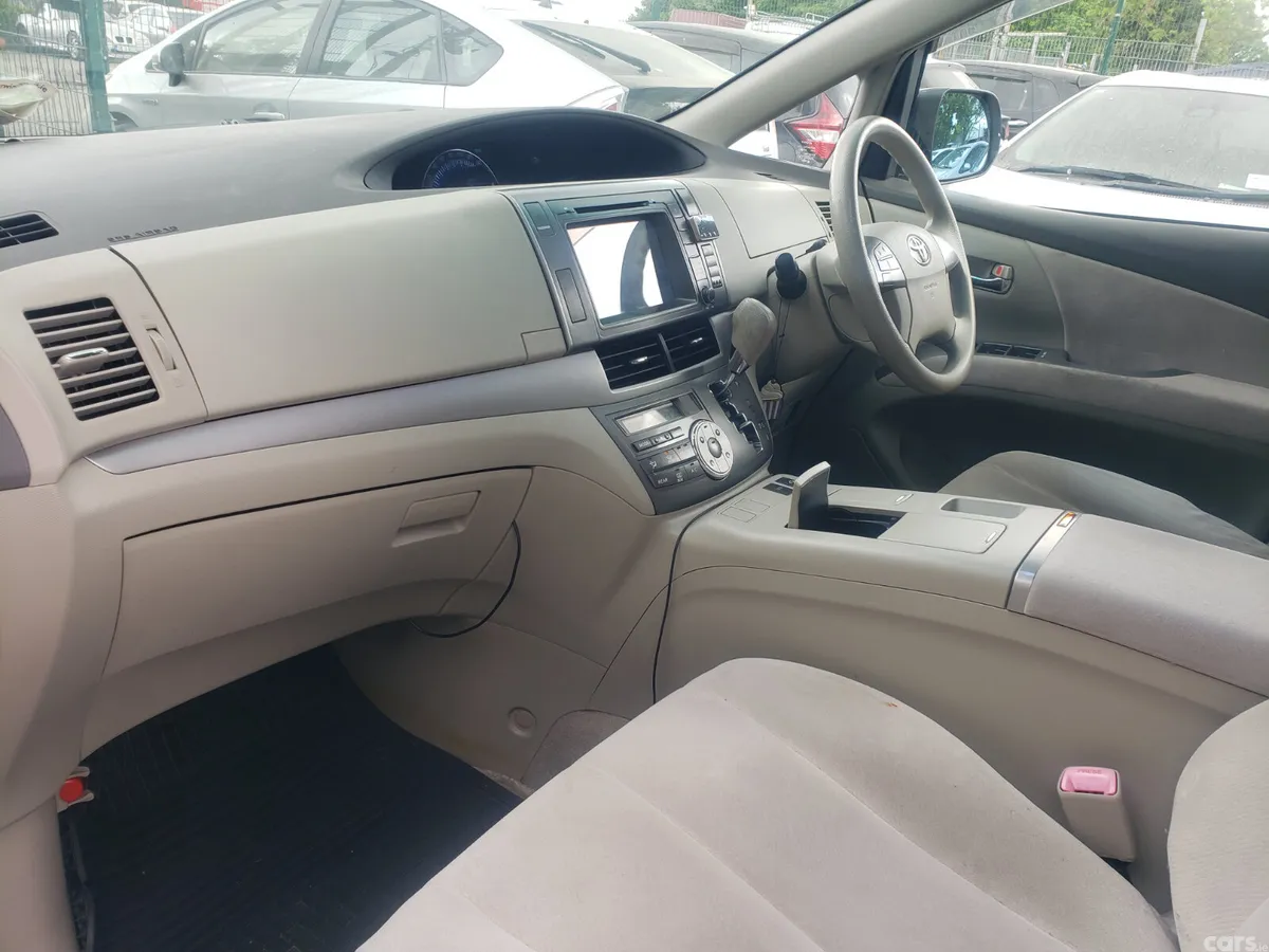 Toyota Estima MPV, Petrol Hybrid, 2011, White
