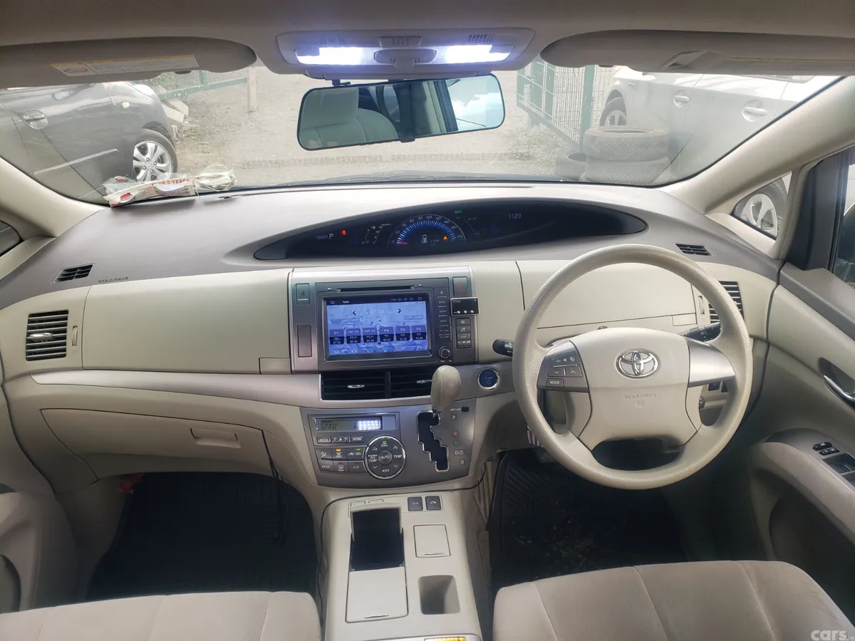 Toyota Estima MPV, Petrol Hybrid, 2011, White
