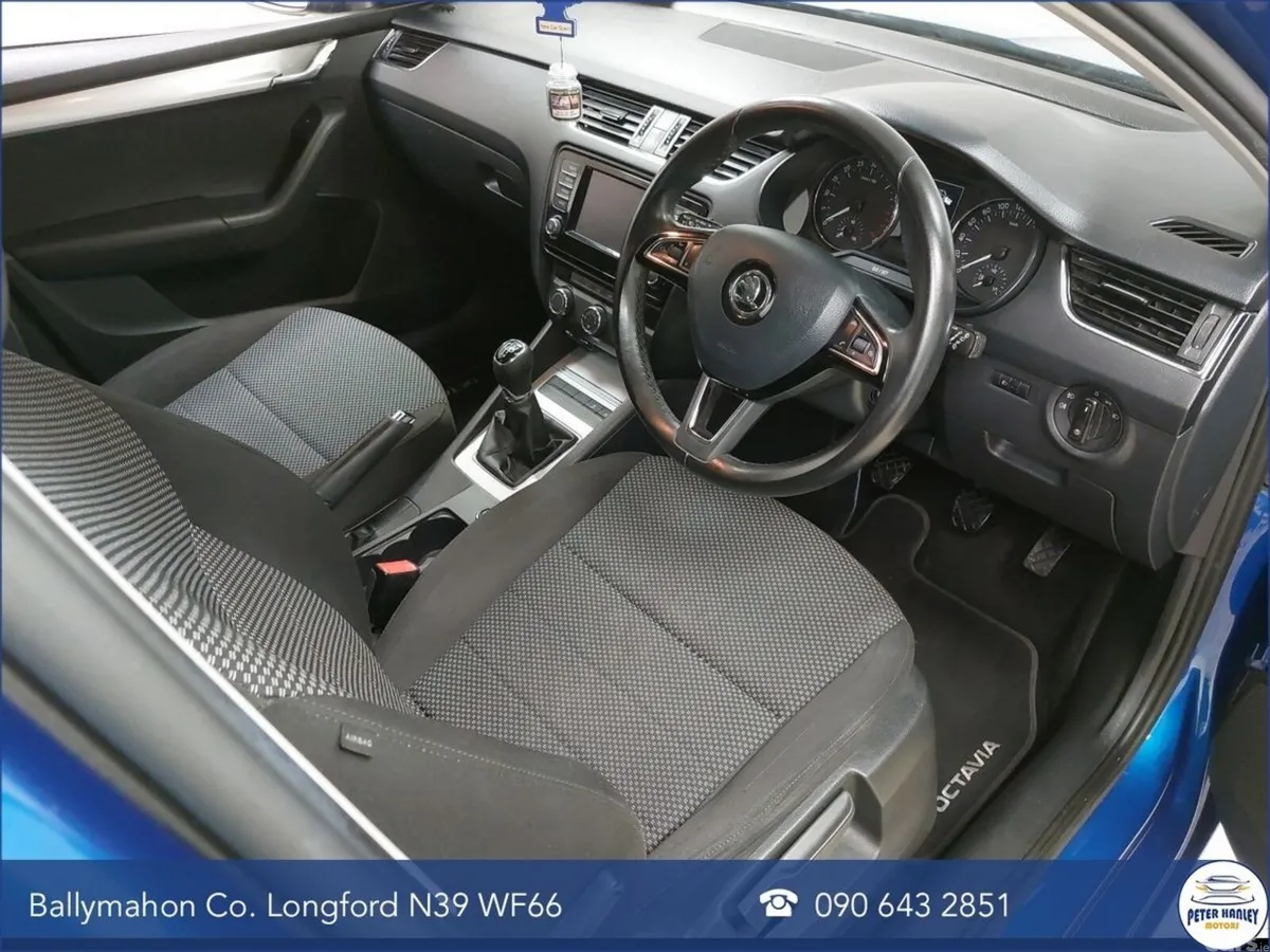 Skoda Octavia Saloon, Diesel, 2016, Blue