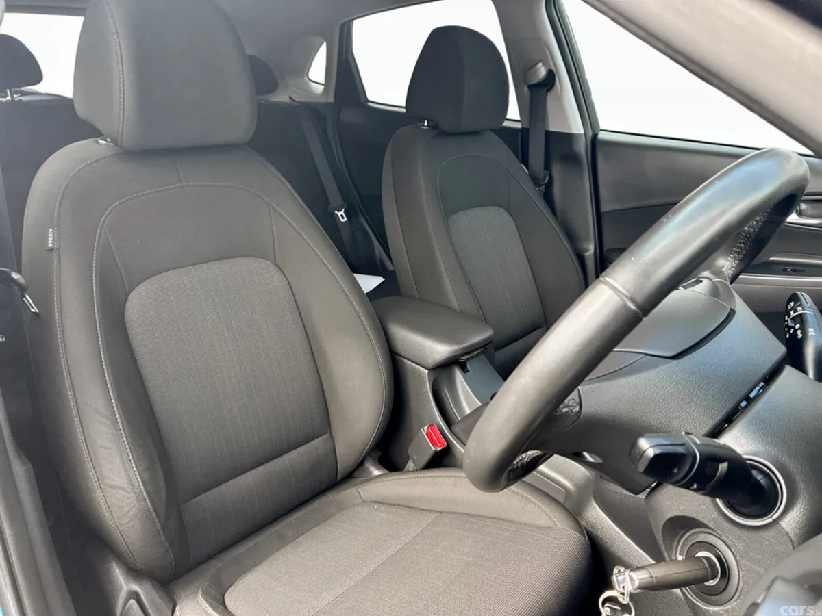 Hyundai KONA MPV, Petrol, 2022, Grey