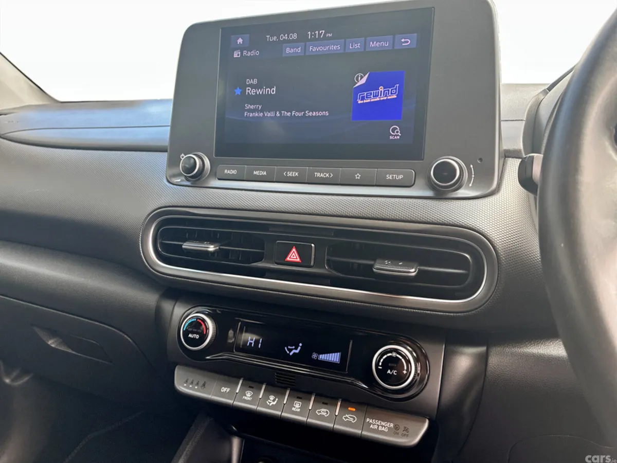 Hyundai KONA MPV, Petrol, 2022, Grey
