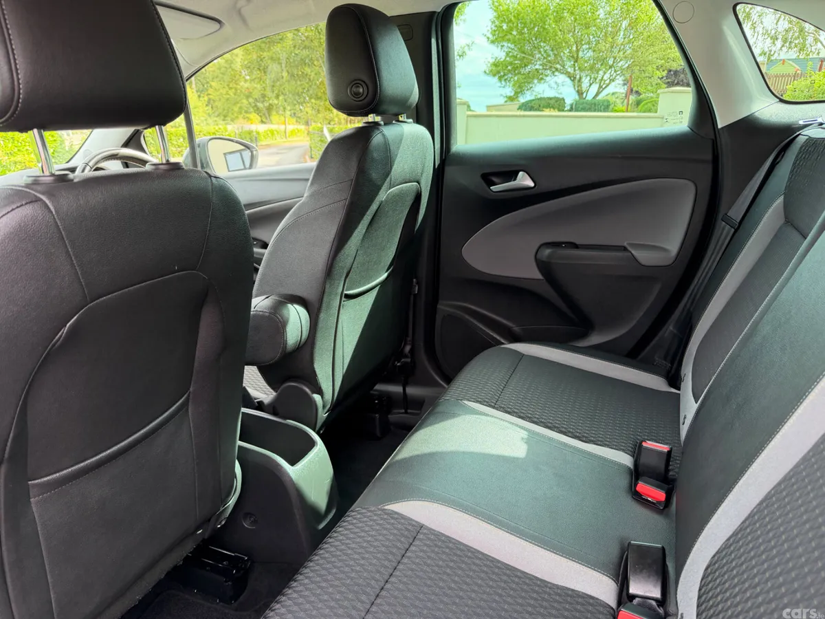Opel Crossland X SUV, Diesel, 2020, Grey