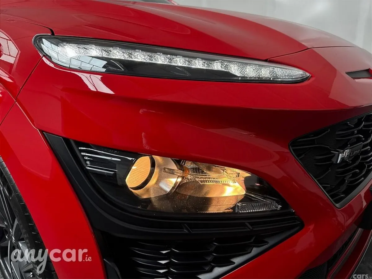 Hyundai KONA MPV, Petrol, 2022, Red